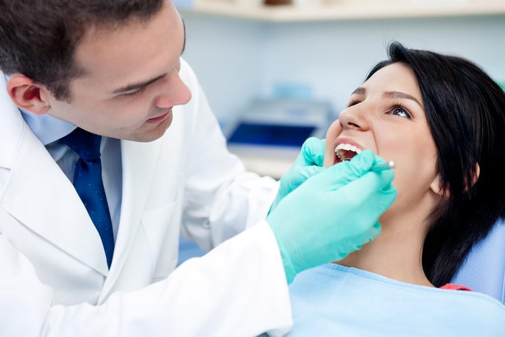 How often should I visit the dentist for a regular check-up and cleaning?